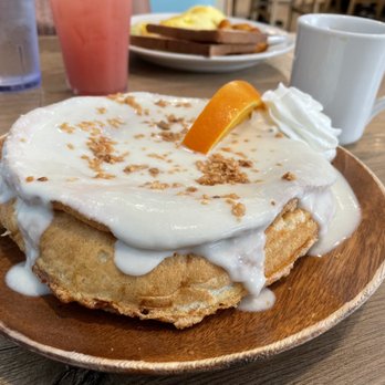 Aloha Kitchen - Coconut Mac Souffle - Breakfast & Brunch Near Me - Honolulu, Hawaii Aloha Kitchen - Coconut Mac Souffle - Breakfast & Brunch Near Me - Honolulu, Hawaii