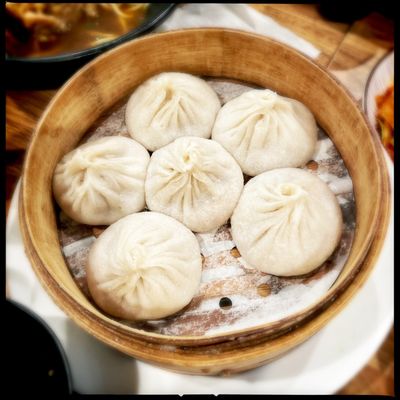 LaoWu Authentic ShangHai Dumpling by null