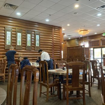 Four Seasons Chinese Restaurant - Indoor seating - Dim Sum Near Me - Clovis, California
