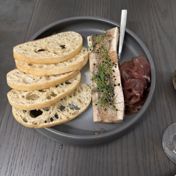 The Ledger - Bone marrow appitzer - American Near Me - Plymouth, Michigan