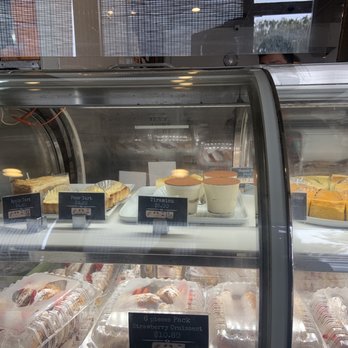 Cream Pan - Tiramisu cups & different tarts 5.19.22 - Bakeries Near Me - Tustin, California