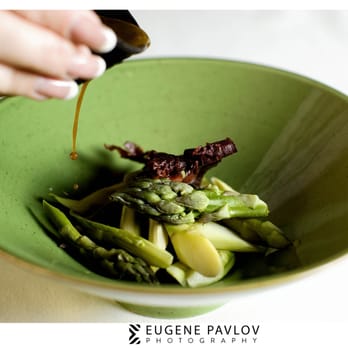 Sybaris Bistro - Smoked asparagus with local wild boar ham and boar stock sauce - New American Near Me - Albany, Oregon Sybaris Bistro - Smoked asparagus with local wild boar ham and boar stock sauce - New American Near Me - Albany, Oregon