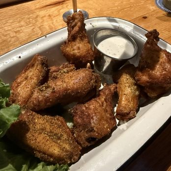 Raleigh's Pub - Lemon pepper wings - American Near Me - Berkeley, California