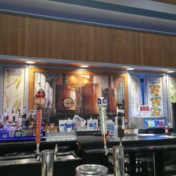 Samuel Adams Flint Brewery - Bar area