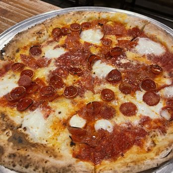 DeSano Pizzeria Napoletana - HOT HONEY PEPPERONI DOPPIO - Pizza Near Me - Los Angeles, California DeSano Pizzeria Napoletana - HOT HONEY PEPPERONI DOPPIO - Pizza Near Me - Los Angeles, California