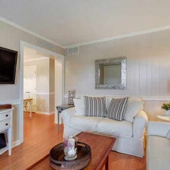Sheri Nixon Team - Light and bright beautifully furnished. - Real Estate Agents Near Me - Hilton Head Island, South Carolina Sheri Nixon Team - Light and bright beautifully furnished. - Real Estate Agents Near Me - Hilton Head Island, South Carolina