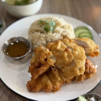 Plern Thai Cafe - Thai Near Me - Lake Forest, California Plern Thai Cafe - Thai Near Me - Lake Forest, California
