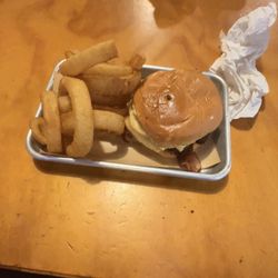 Smash burger with onion rings