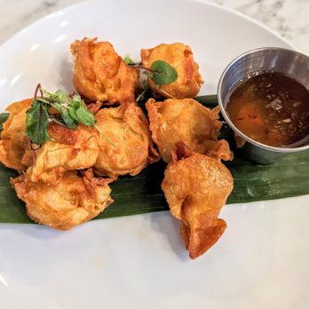 White Elephant - Thai Near Me - Los Angeles, California