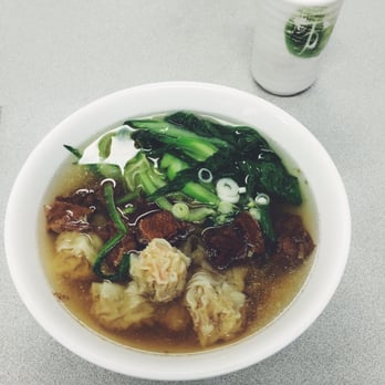 Canton Wonton House - Beef brisket and wonton egg noodle soup at Canton Wonton House in Chinatown. - Cantonese Near Me - Seattle, Washington Canton Wonton House - Beef brisket and wonton egg noodle soup at Canton Wonton House in Chinatown. - Cantonese Near Me - Seattle, Washington
