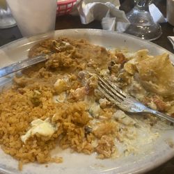 Casa Olé Vidor - Beans were dry and old, food cold, forgot the spinach and only had 6 tiny crawfish tails. Nope. Rice OK.