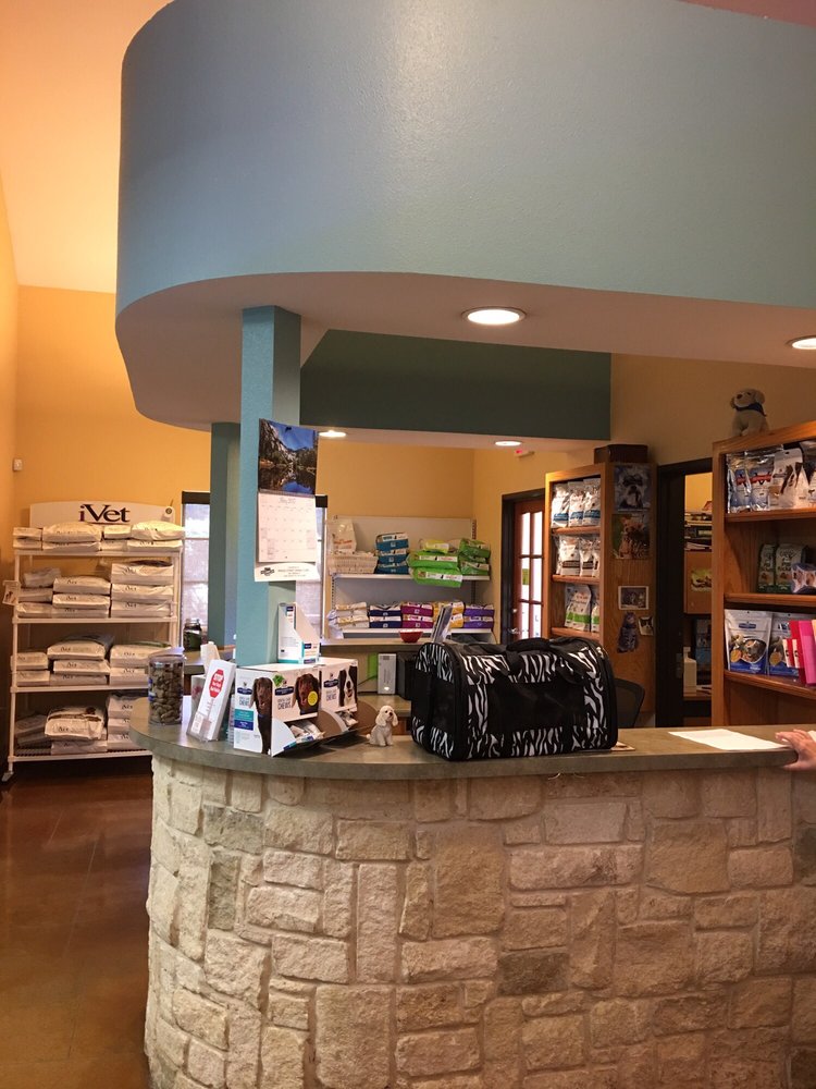 Bridge Street Animal Clinic - pet boarding facility in Fort Worth, TX