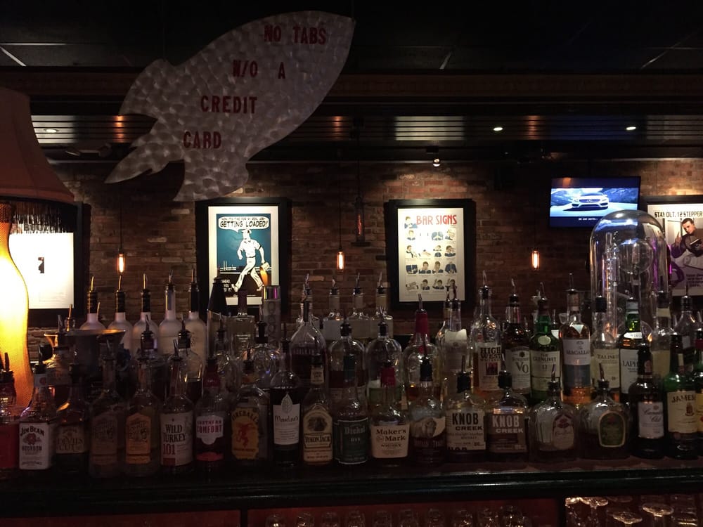 UNIVERSAL FINE WINE AND SPIRITS Updated July 2024 21 Photos & 30