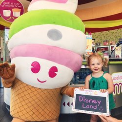 Menchies Frozen Yogurt - Downers Grove