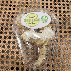 Kermit's Key West Key Lime Shoppe - One single use plastic used for 5 minutes!