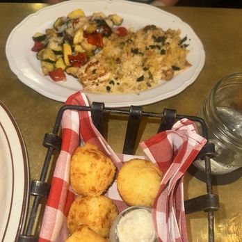 Moonshine Grill - Southern Near Me - Austin, Texas