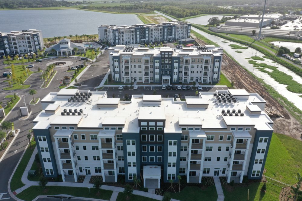 Slide of Lloyd Roofing