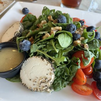Water Street Grille - Seasonal salad - Seafood Near Me - Yorktown, Virginia Water Street Grille - Seasonal salad - Seafood Near Me - Yorktown, Virginia