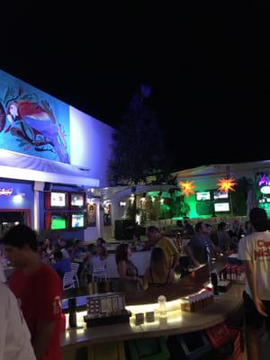 Chez Michou: Crepe, Crepe doce, Crepe salgado, Lanche, Drinks, Delivery, Búzios by null