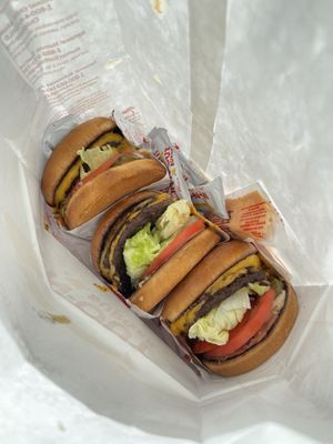 In-N-Out Burger by null