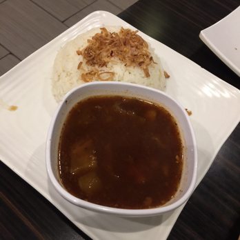 Banana Leaf - Side of rice and tamarind soup (came with smashed chicken) - Indonesian Near Me - Temple City, California Banana Leaf - Side of rice and tamarind soup (came with smashed chicken) - Indonesian Near Me - Temple City, California
