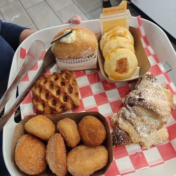 Tous Les Jours - Desserts Near Me - Woodbridge, Virginia Tous Les Jours - Desserts Near Me - Woodbridge, Virginia