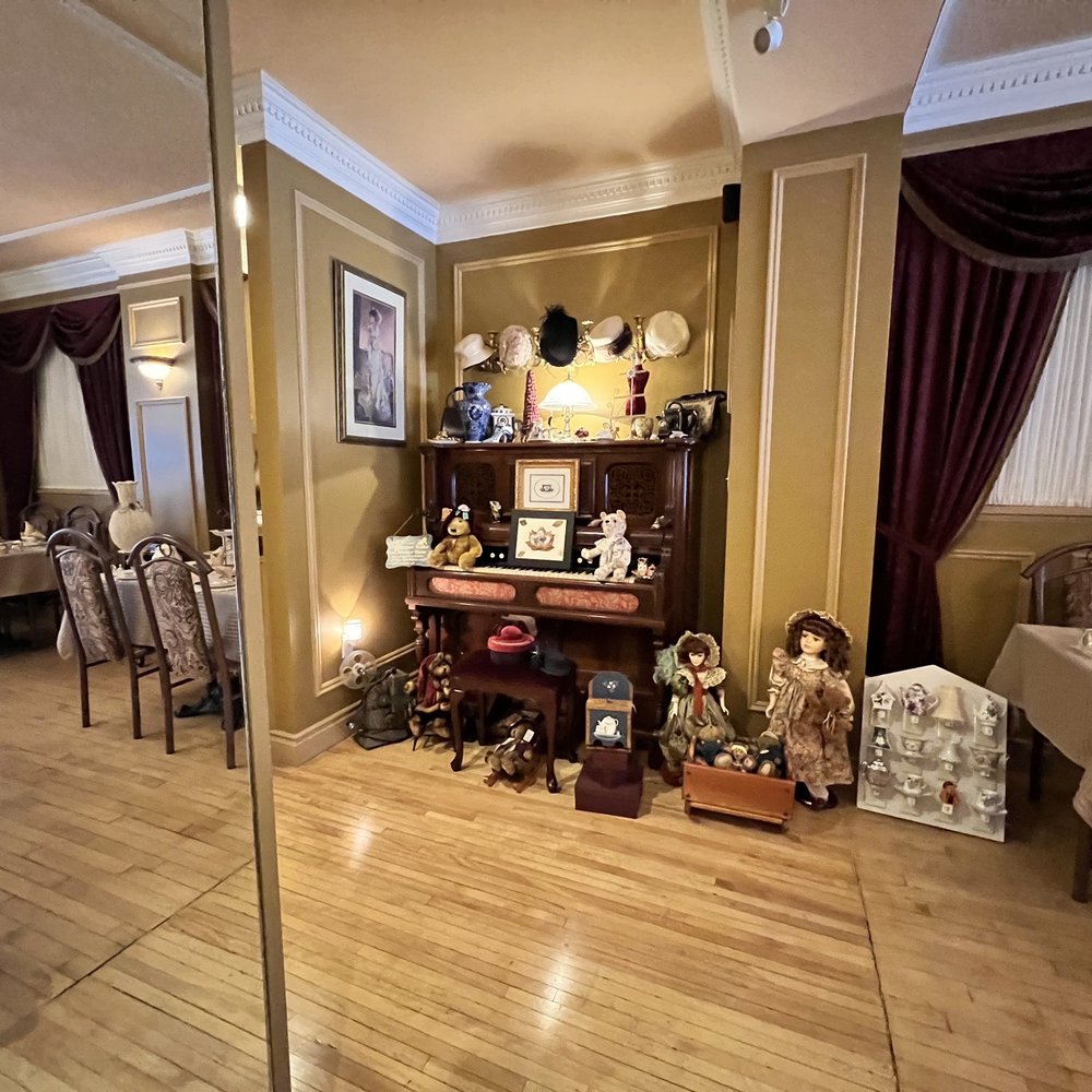 The Savoy Room - a view of the dining room - Venues & Event Spaces Near Me - Saint Catharines, Ontario