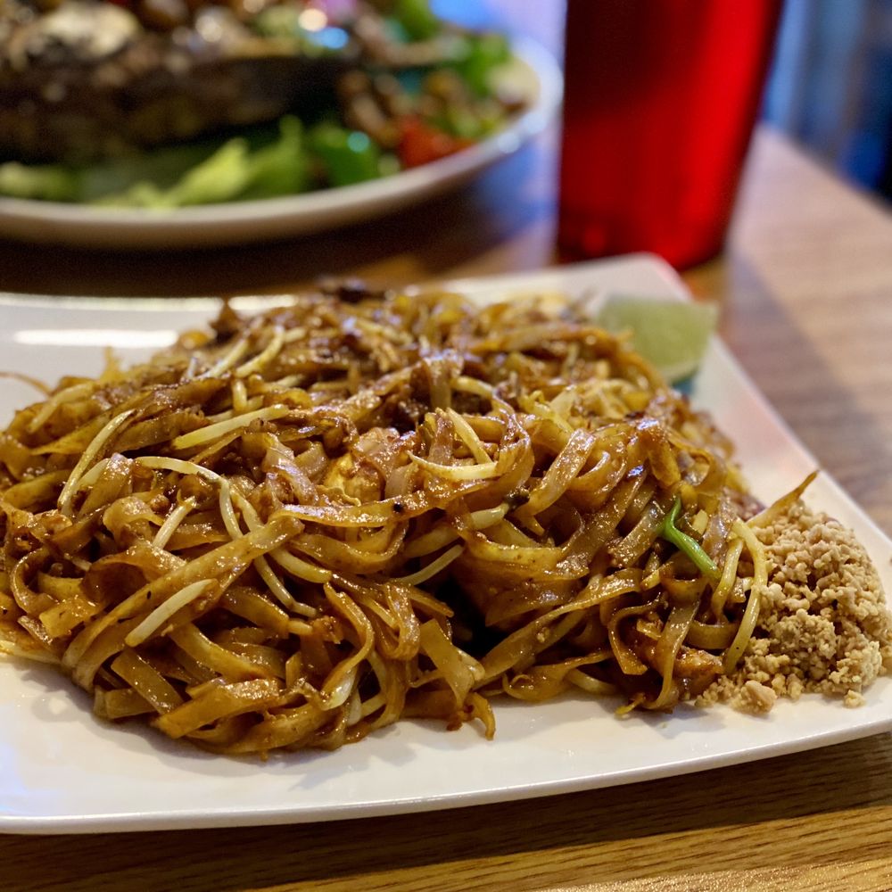 Omaha Mercy Thai Restaurant - Pad Thai - Thai Near Me - Omaha, Nebraska Omaha Mercy Thai Restaurant - Pad Thai - Thai Near Me - Omaha, Nebraska