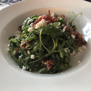 Fellini's Ristorante - INSALATA DI RUCULA E SPINACI · Spinach, baby arugula, goat cheese, nuts praline, prosciutto, olive oil and balsamic reduction - Pizza Near Me - Cabo San Lucas, BCS Fellini's Ristorante - INSALATA DI RUCULA E SPINACI · Spinach, baby arugula, goat cheese, nuts praline, prosciutto, olive oil and balsamic reduction - Pizza Near Me - Cabo San Lucas, BCS