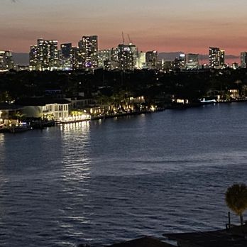 Escape Rooftop Bar - Bars Near Me - Fort Lauderdale, Florida