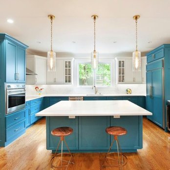 Daso Custom Cabinetry - These stunning blue cabinets are the heart and soul of this gorgeous kitchen. The rich hue adds a touch of elegance and a pop of personality - Cabinetry Near Me - Strongsville, Ohio Daso Custom Cabinetry - These stunning blue cabinets are the heart and soul of this gorgeous kitchen. The rich hue adds a touch of elegance and a pop of personality - Cabinetry Near Me - Strongsville, Ohio