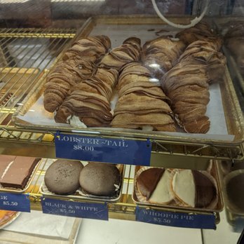 Mike's Pastry - Bakeries Near Me - Boston, Massachusetts Mike's Pastry - Bakeries Near Me - Boston, Massachusetts