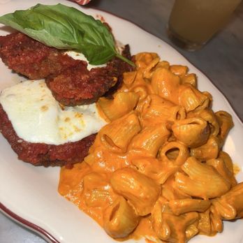 Parm - Spicy rigatoni with chicken Parmesan - Italian Near Me - New York, New York Parm - Spicy rigatoni with chicken Parmesan - Italian Near Me - New York, New York