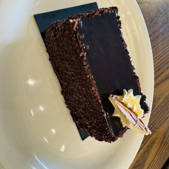 Doro Marketplace - Chocolate cake - Bakeries Near Me - Windsor Locks, Connecticut Doro Marketplace - Chocolate cake - Bakeries Near Me - Windsor Locks, Connecticut
