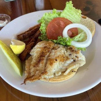 Laishley Crab House - Blackened Group sandwich - Seafood Near Me - Punta Gorda, Florida