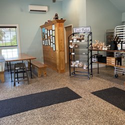 Saratoga Gluten Free Goods - Inside of restaurant looking left from main entrance