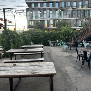 Whisler's - Cocktail Bars Near Me - Austin, Texas
