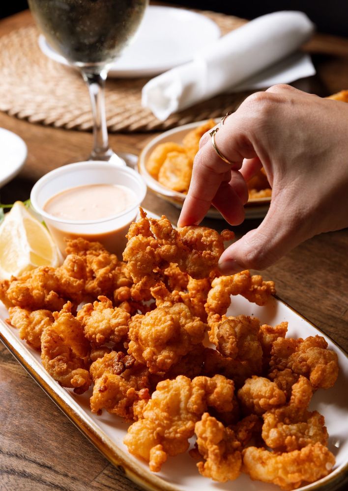 Upper Deck Ale and Sports Grille — Mexican restaurant in Hallandale Beach