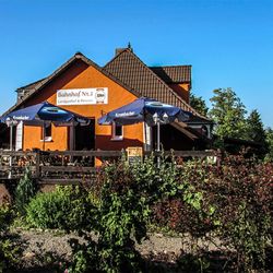 Bahnhof Nr.1 - Blick auf unsere Sonnenterrasse bei schönstem Wetter