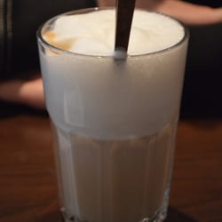 Maraschino Cafe - Cafe latte