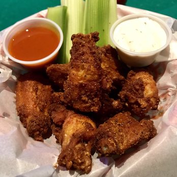Howie's Sports Page - Cajun Wings AMAZING! - Sports Bars Near Me - Albuquerque, New Mexico Howie's Sports Page - Cajun Wings AMAZING! - Sports Bars Near Me - Albuquerque, New Mexico