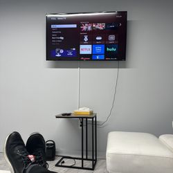 REVIV - Netflix and chill vibe