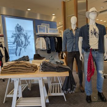 Macy's - Polo's - Department Stores Near Me - Houston, Texas
