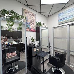 Making Waves Salon