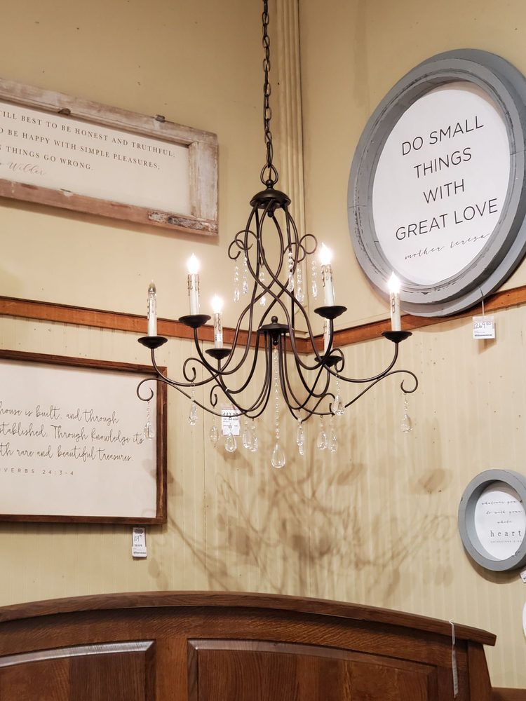 WAGON YARD Updated September 2024 38 Photos & 47 Reviews 213 N