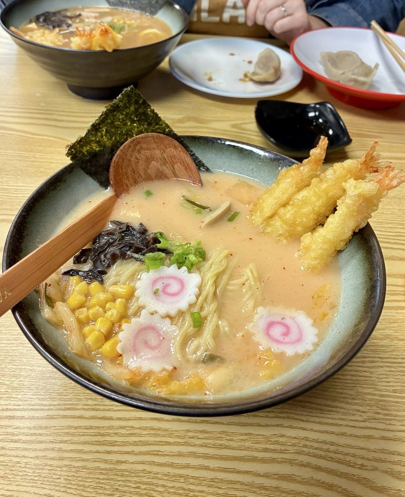 Yaya's Bowl Ramen & Dumpling