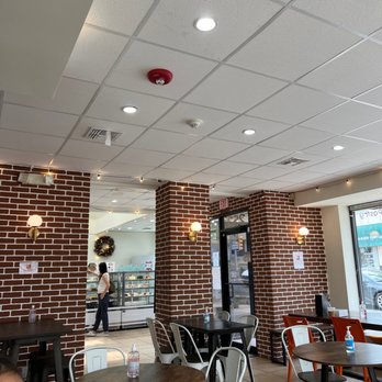 Juns Macaron Gelato - the interior of a restaurant - Gelato Near Me - Fort Lee, New Jersey Juns Macaron Gelato - the interior of a restaurant - Gelato Near Me - Fort Lee, New Jersey