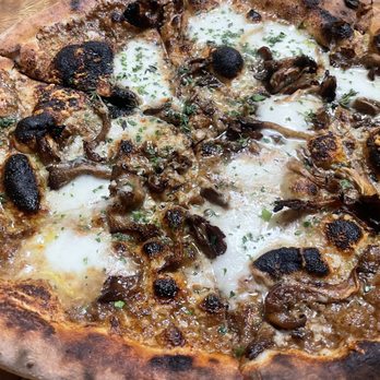Grá - Pizza Near Me - Los Angeles, California Grá - Pizza Near Me - Los Angeles, California