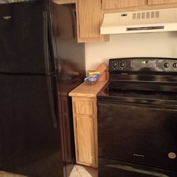 Albers Appliance - Refrigerator and Range