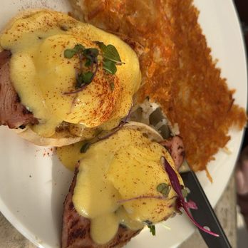 Cafe Topes - Classic Benedict - Coffee & Tea Near Me - Carlsbad, California Cafe Topes - Classic Benedict - Coffee & Tea Near Me - Carlsbad, California